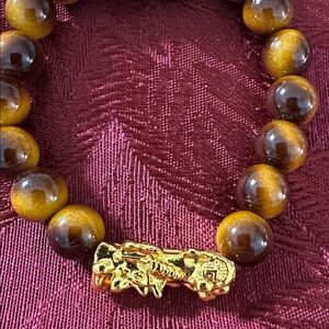 Elegant Gold and Brown Beaded Bracelet